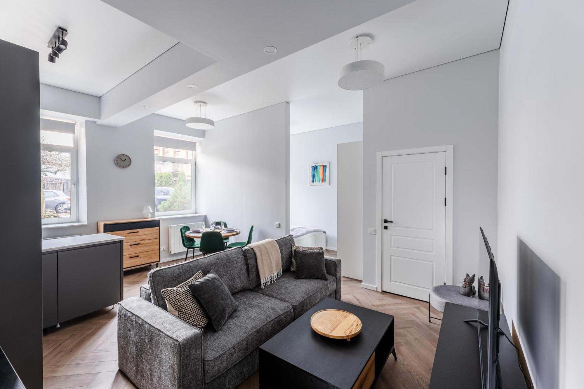 Modern Flat In Old Town Kaunas - Free Parking & Self Check-In מראה חיצוני תמונה