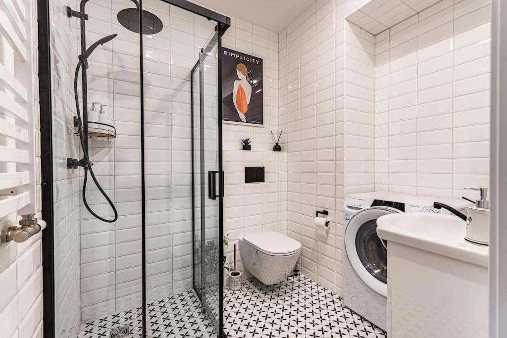 Modern Flat In Old Town Kaunas - Free Parking & Self Check-In מראה חיצוני תמונה